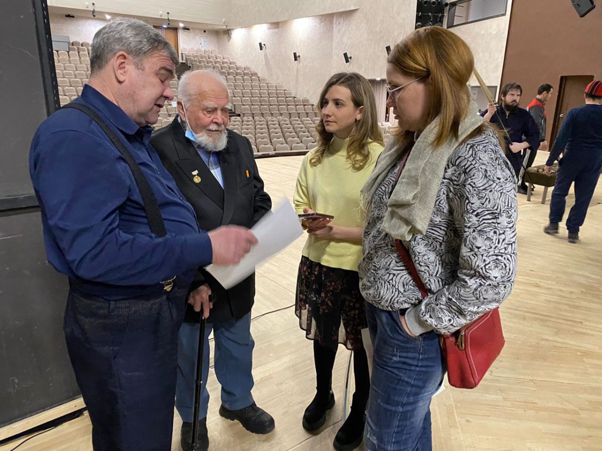 ИЗВЕСТНЫЙ ЖУРНАЛИСТ И ГИДРОТЕХНИК ОЛЕСЬ ГРЕК О СПЕКТАКЛЕ «ДОКУМЕНТАЛЬНОЕ РОНДО ДЛЯ БЕГА С ПРЕПЯТСТВИЯМИ» И КОМСОМОЛЬСКОМ ЭНТУЗИАЗМЕ