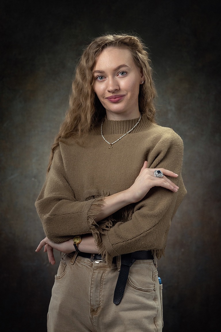 Алина Котова артистка